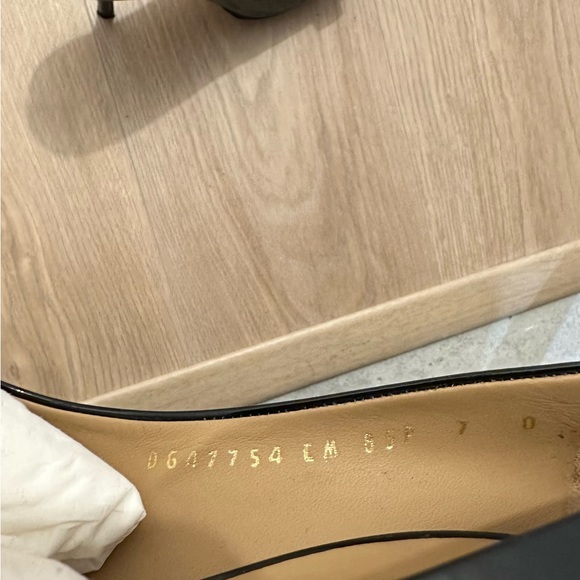 Ferragamo patent leather high heel - Picture 5 of 5